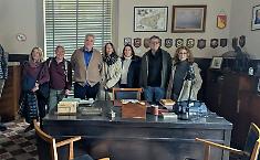 Scicli, la primogenita di Andrea Camilleri in visita nella stanza del commissario Montalbano