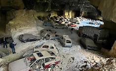 Modica, aveva trasformato la cava di pietra dismessa in una discarica di auto e camion