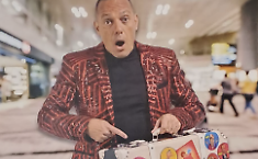 Teatro Badia a Ragusa, sul palco le voci di Andrea Barone