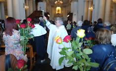 Ragusa e la benedizione delle rose, concluse le celebrazioni in onore di Santa Rita