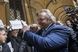 Diede della "Madame Pompadour" alla blogger, ora il senatore Michele Giarrusso si appella all'immunità parlamentare