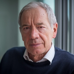 Guido Bertolaso &ldquo;sbarcato speciale&rdquo; nell'Isola  (soc)chiusa: che ci fa in Sicilia?