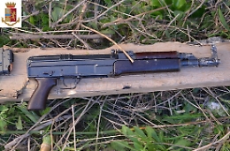 Favara, polizia rinviene un kalashnikov