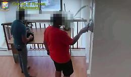 Caltanissetta, sospesi 10 furbetti:
timbravano ed uscivano dall'Urega