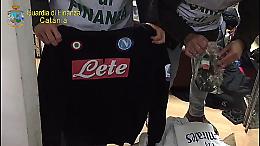 Catania, capi contraffatti venduti online: denunciati due fratelli