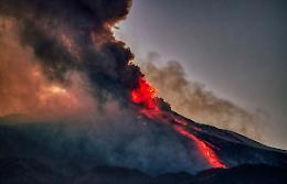 Etna, riprende l'attività esplosiva: è il sesto parossismo in 8 giorni
