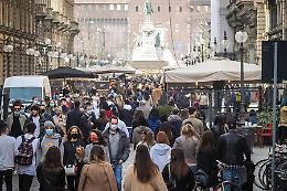 Covid, in Italia quasi 19 mila nuovi contagi, spie di una terza ondata