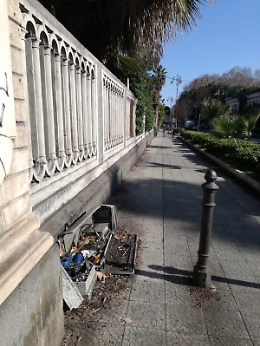 Catania, viale Regina Margherita: "Chi pu&ograve; dare decoro e sicurezza ai cittadini?"