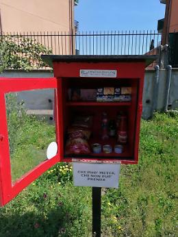 Belpasso (CT): "Chi può metta chi non può prenda"