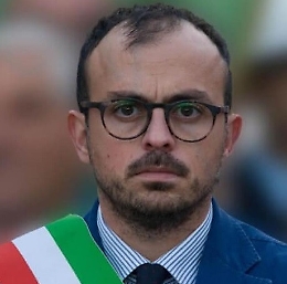 Operazione "Muddica", sindaco di Melilli torna ai domiciliari