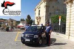 Ventenne si prostituiva in casa a Ragusa Ibla: due denunciati