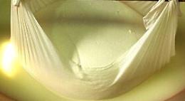 Titolare caseificio viola sigilli a Floridia: denunciato