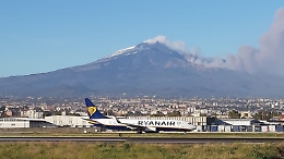 Riaperto lo spazio aereo su Catania
Cessata l'emergenza cenere dell'Etna