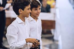 Messina, la famiglia dei fratellini morti nel rogo: «Grazie a tutti»