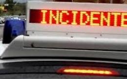 Siracusa, è alba tragica: un camion si scontra con moto, morto 41enne