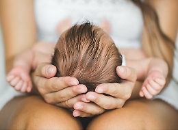 Elisoccorso bloccato, e così bimba nasce in una stazione di servizio...