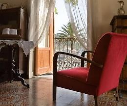 Modica, turisti palermitani portano via due libri dalla casa di Quasimodo