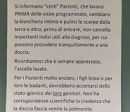 "Prima della visita lavatevi", primario si difende: &laquo;Era nell' interesse dei pazienti&raquo;