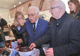 Calabresi a ChocoModica: &laquo;Il cioccolato &egrave; come
la mamma, bisogna volergli tanto bene...&raquo;