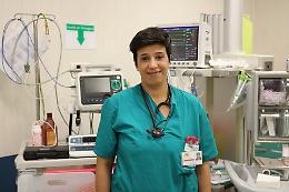 Festa della mamma, il medico Tania: «Due anni lontano da mio figlio: mi hanno salvato le videochiamate»