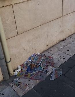 Catania: "Ma non era proibito il volantinaggio?"