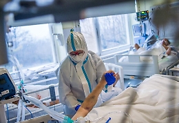 Covid, il bollettino del 13 dicembre: in Sicilia 808 nuovi casi e 21 morti