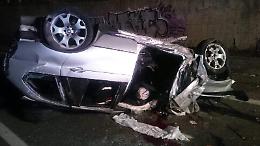 Auto perde controllo in autostrada ad Acireale: gravi due ventenni