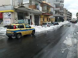 Roccalumera: ripristinata la viabilità dopo il "risveglio" sotto la neve