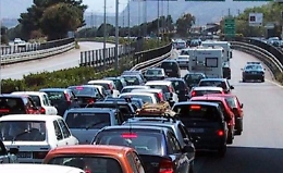 Distributori di carburanti, in Sicilia ricarica elettrica nelle autostrade