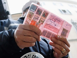 Controlli della polstrada di Agrigento sulla Ss 640 con il telelaser Trucam