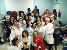 Lorenzo Fragola e Salvo La Rosa al Garibaldi con nuovi doni per i bambini dopo il furto di regali