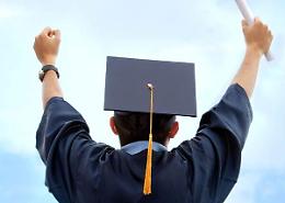 Andrea supera la barriera dell'autismo e si laurea con 110 e lode