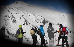 Etna, il caos delle guide alpine vulcanologiche: tesserini sospesi e tutto da rifare