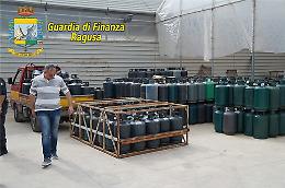 Vittoria, sequestrate 800 bombole di Gpl stipate senza autorizzazione