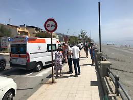 Roccalumera, anziano rischia di colare a picco con la sua barca: soccorso