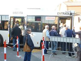 Caltanissetta: al cimitero con i bus, servizio puntuale