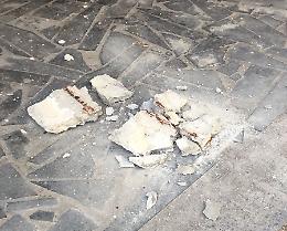 Giù calcinacci da Archi della Marina
"sbarrata" a Catania la Villa Pacini