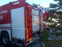 A fuoco la pineta di Calamona nel Messinese