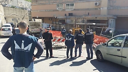 Al setaccio assetti, operai e fornitori della ditta che sta lavorando all'ospedale di Taormina