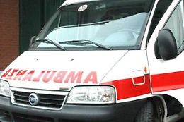 Cede ringhiera e bimba cade dal primo piano nel messinese: &egrave; grave