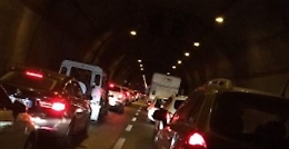 Incidente sulla Catania-Siracusa
Grave una donna, traffico in tilt