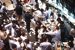 Borsa: Europa sui minimi, tiene Londra, Madrid la peggiore