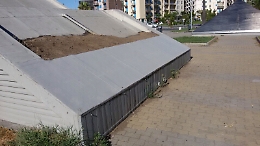 Ripulito piazzale Cannav&ograve; da scritte e scarabocchi. Domani la rimozione dello sfregio al murales