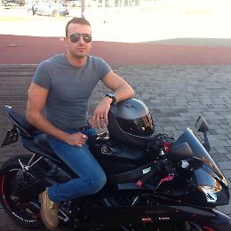 Olbia, travolto da un furgone muore un barista di Enna