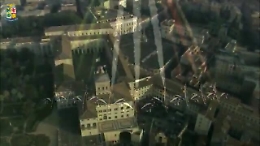 Coronavirus, le Frecce Tricolori sorvolano l'Italia con le note dell'inno di Mameli