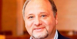 Bambini e adolescenti sempre più soli nell'era della "dittatura" dei social e del web