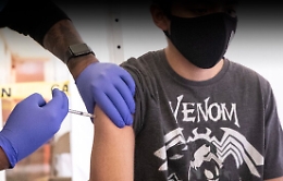 Da giugno la vaccinazione anche per gli under 15: perché è decisiva