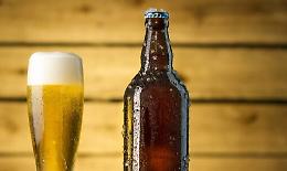 Salta a Messina l'iniziativa vaccini+birra per over 16 dopo le polemiche