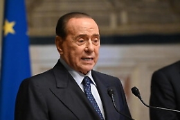 Berlusconi lascia l'ospedale San Raffaele