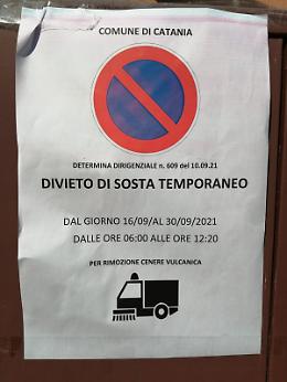 Catania: via San G. la Rena: avviso assurdo...